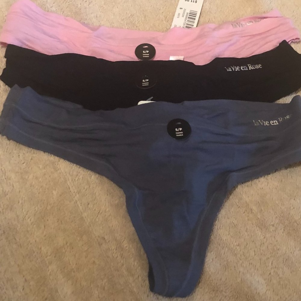 NWT 3-Pack of La Vie En Rose Thongs Size S